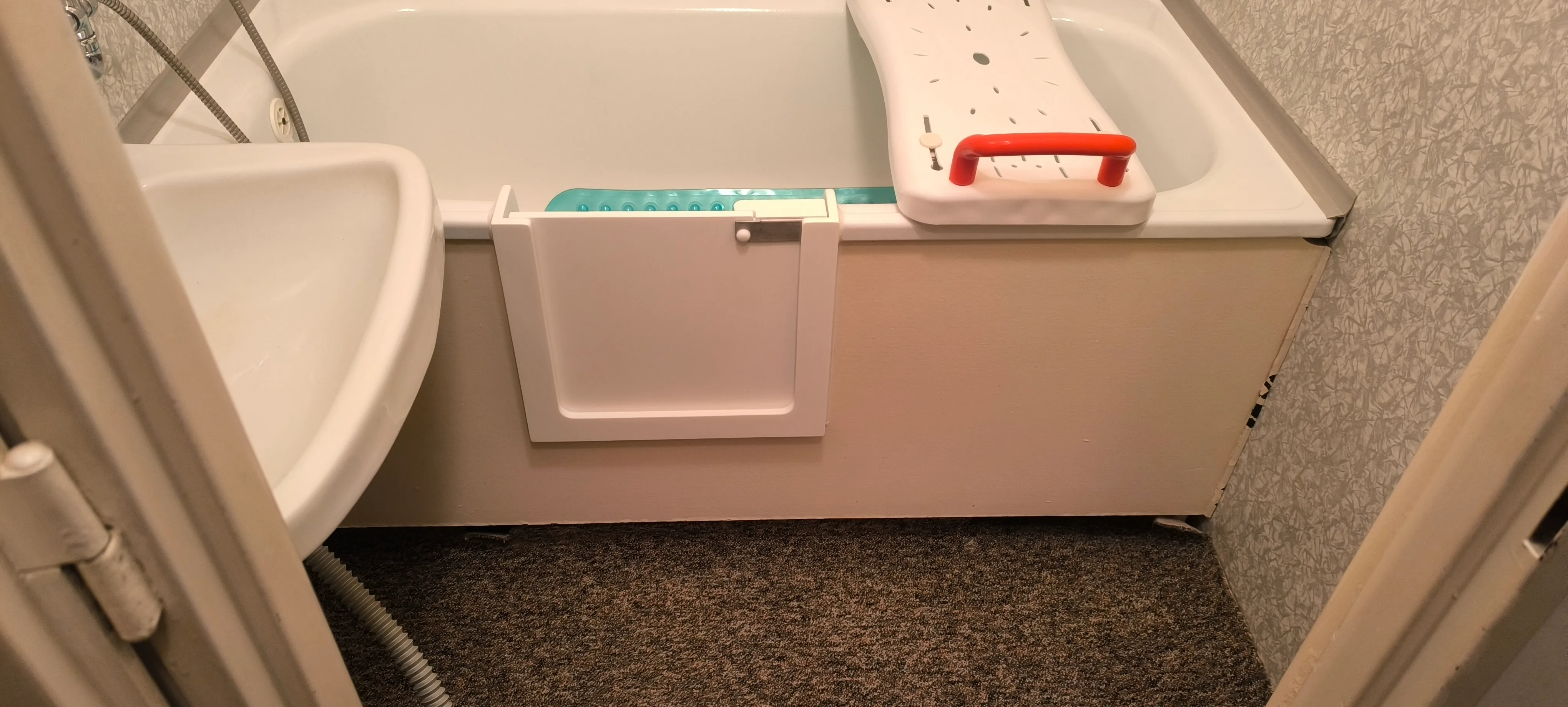 Neobezděná vana - instalace 2