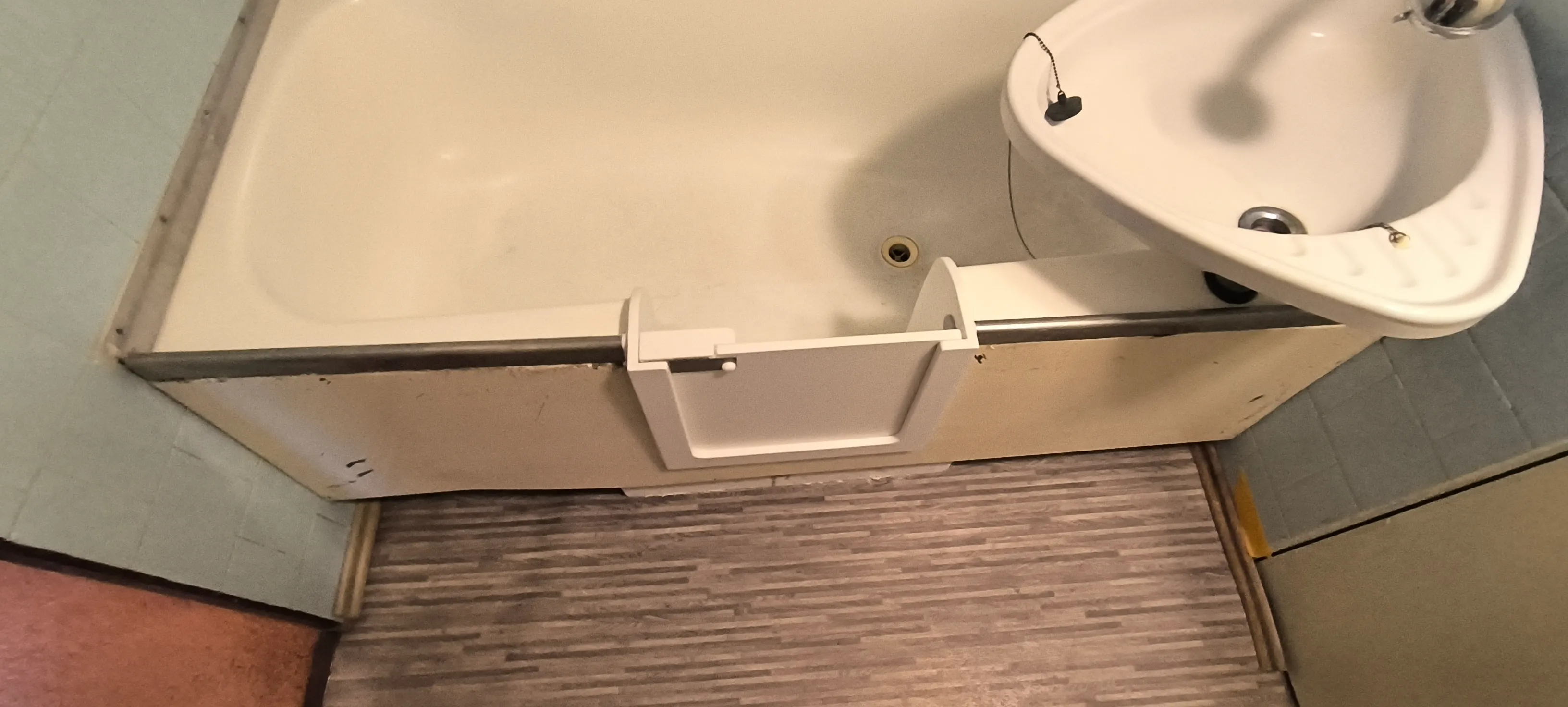 Neobezděná vana - instalace 4